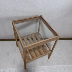 IKEA サイドテーブルの画像