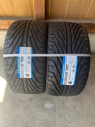 新品夏用タイヤ265/35R18 ２本