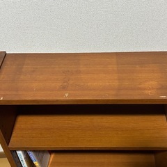 本棚　状態悪の画像