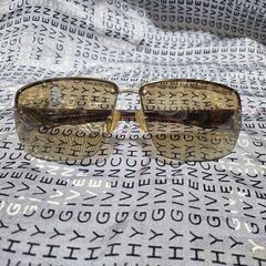 イヴ・サンローランの画像