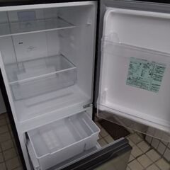 2023年製 超極上美品　車に積めるサイズの高級機　冷蔵庫　AQUAの画像