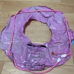 浮き輪　女の子用の画像