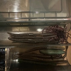 ワーム大量まとめ売り(フリックシェイク ツーウェイ サイコロラバー)などの画像