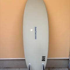 【平塚】2025/6月購入 サーフィン
　ビーチアクセス6’0″ ツインフィン　リーシュ付き　ソフトボード　サーフボードの画像