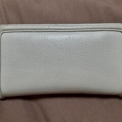最終値下げ　明日削除致します。　TORY BURCH 長財布 ベージュの画像