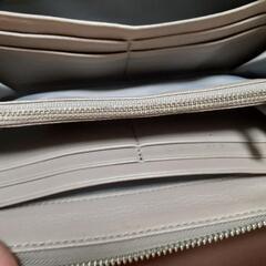 最終値下げ　明日削除致します。　TORY BURCH 長財布 ベージュの画像
