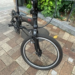 ターン20インチ折りたたみ自転車の画像