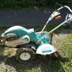 ほぼ数回のみの使用！良品クボタ　TR7000耕運機 管理機　動作良好 クボタ TR7000 耕運機 中古品 ※アクセル戻り悪い 【ハンズクラフト宜野
