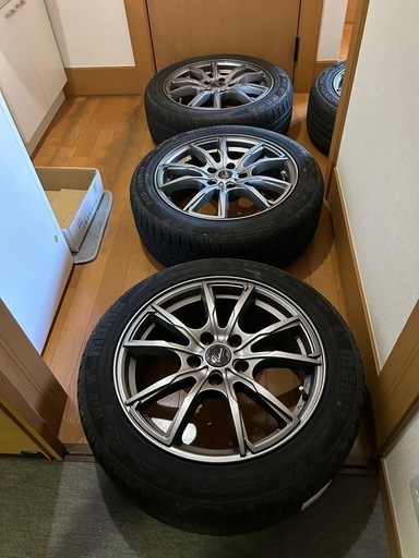 205/55/R17スタッドレスタイヤホイールセット