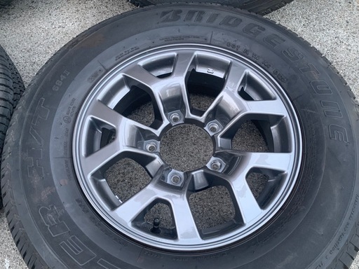 ジムニーシエラ純正タイヤホイールセット