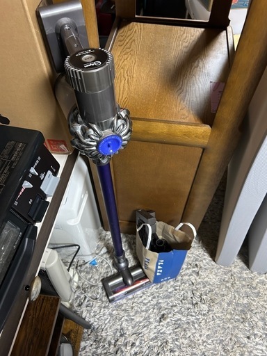 【中古】コードレス掃除機 ダイソン DC62 中古 C Dysonダイソン サイクロン式コードレスクリーナー DC62