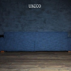 美品　値段交渉可　UNICO LOWEY ダークブルー オットマン付きの画像