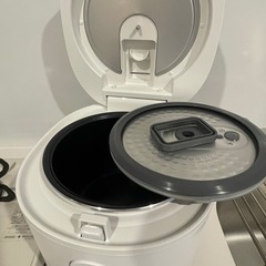 炊飯器の画像
