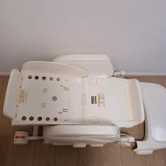 combi ﾊｲﾛｰﾁｪｱ 洗濯済みの画像