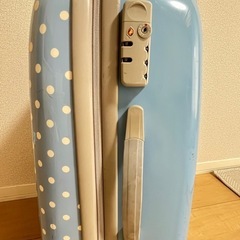 スーツケース  ドット柄の画像