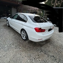 BMW F30 320d の画像