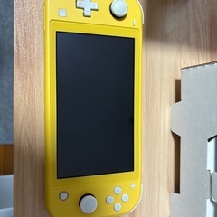 任天堂スイッチライト　Switchの画像