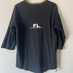 STUSSYとFUTURA LABORATORIESのコラボ 7分丈シャツの画像