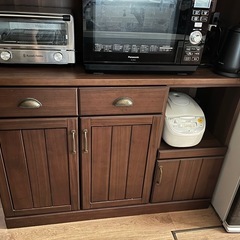 【お譲り先決定しました】大型食器棚(受渡日調整可であれば値下可能)の画像
