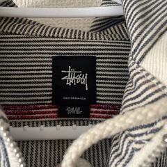 STUSSY薄手ジャケットの画像