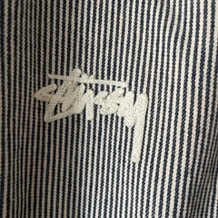 STUSSY薄手ジャケットの画像