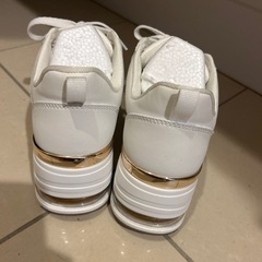 スケッチャーズ　シューズの画像