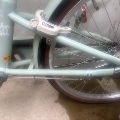 22インチ　子供用自転車　カゴ付き女の子の画像