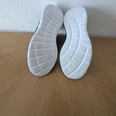 adidas　の画像