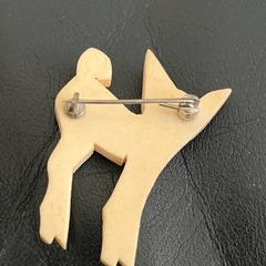 象牙　ブローチ　バンビの画像