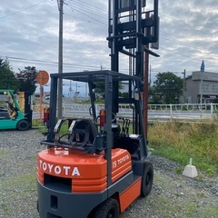 ★トヨタフォークリフト1.5t3本レバー★の画像
