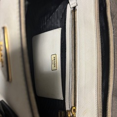 【PRADA】バイカラー サフィアーノ レザー ハンドバッグの画像