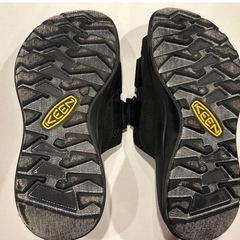 KEEN サンダル　24cmの画像