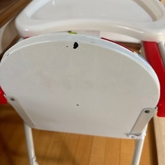 ベビー椅子の画像