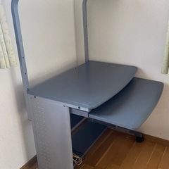 パソコン台の画像