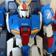 マスターグレード　Ｚガンダムver2.0　組み立て済み完成品　ガンダムプラモデルの画像