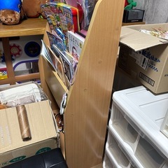 おもちゃ、本棚、ベビーサークル　無料でどうぞ！！！の画像