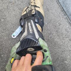 価格破壊チェンソーとセーバーソーの画像