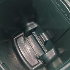 Rubbermaid Wheeled Container コンテナの画像