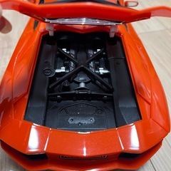ジャンク品！オレンジのランボルギーニアヴェンタドール　車　ラジコンの画像