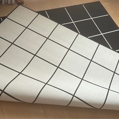 【今週土日取りに来られる方】IKEAカーペット200×200の画像
