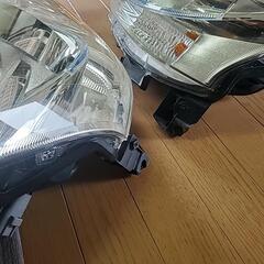 ダイハツ　ムーヴカスタム　LA100S/LA110S　ヘッドライト　前期　左右セット　HID　レベ付の画像