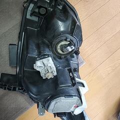 ダイハツ　ムーヴカスタム　LA100S/LA110S　ヘッドライト　前期　左右セット　HID　レベ付の画像