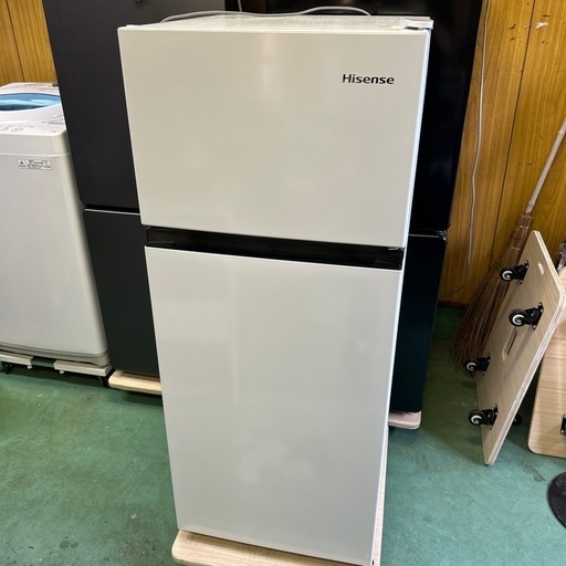 【美品】【値下げ】Hisense 2023年式 HR-B12HW 美品】Hisense 冷蔵庫 2023年製 124L (モコモコ) 春日井の