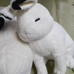 白いぬいぐるみセット（いるか、うさぎ、スパイファミリーボンド）の画像