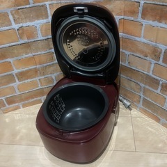 🎀東芝 🎀✨真空IHジャー炊飯器✨（5.5合炊き）❄️真空IH保温釜❄️ RC-10VRJ ❣️美品❣️の画像