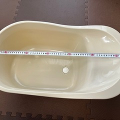 【取引中】ベビーバス＆授乳クッションの画像