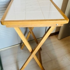 【キャトルセゾン】折り畳み式　木製　タイルテーブルの画像