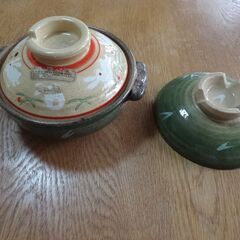 土鍋（小）と蓋の画像