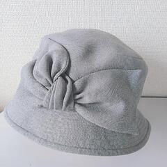 レディース🌟リボンが特徴のグレー帽の画像