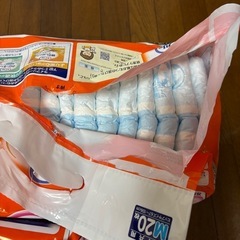 介護用　大人用　オムツ　サイズMの画像